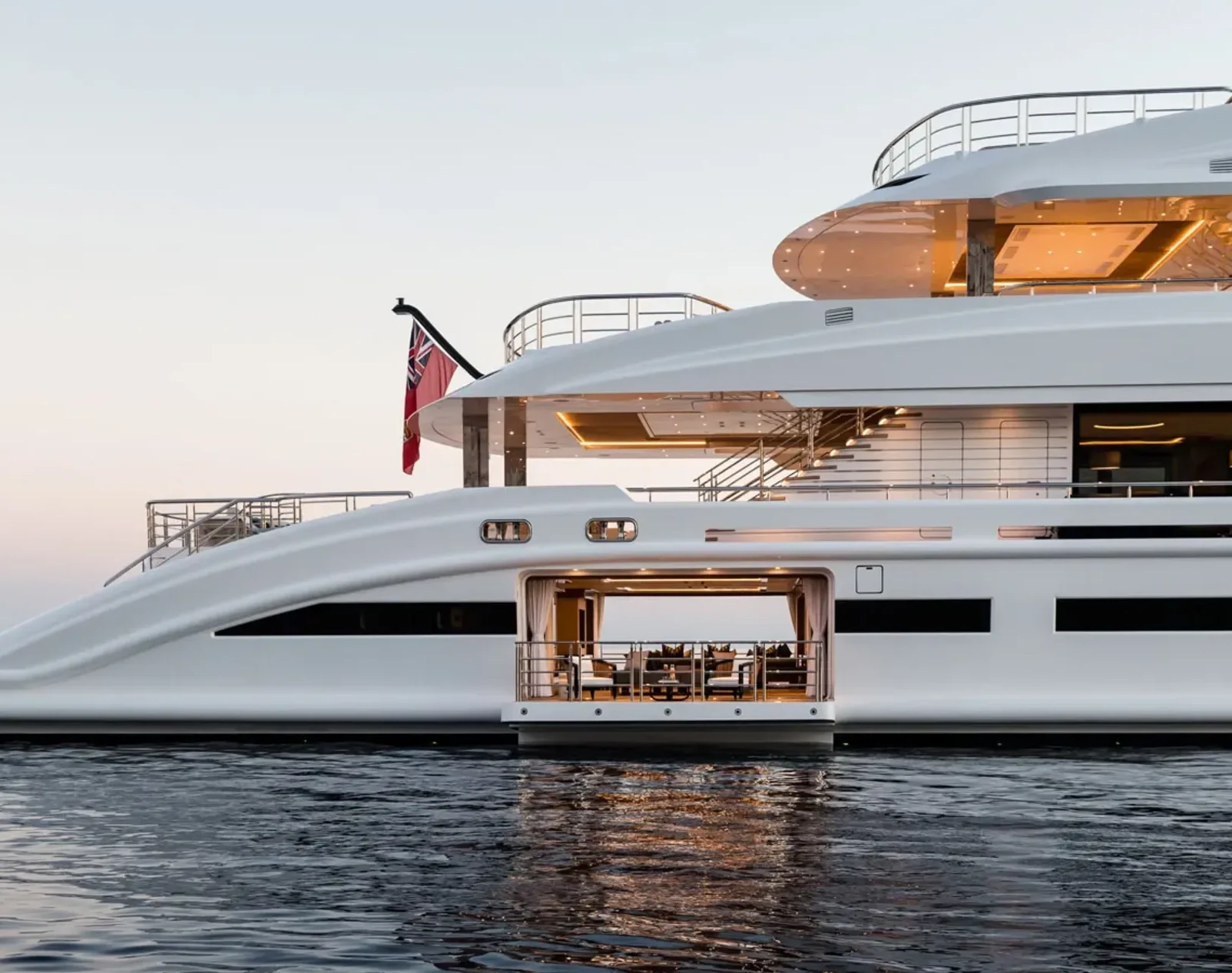 yacht-mar-exterior-01_jdha2l