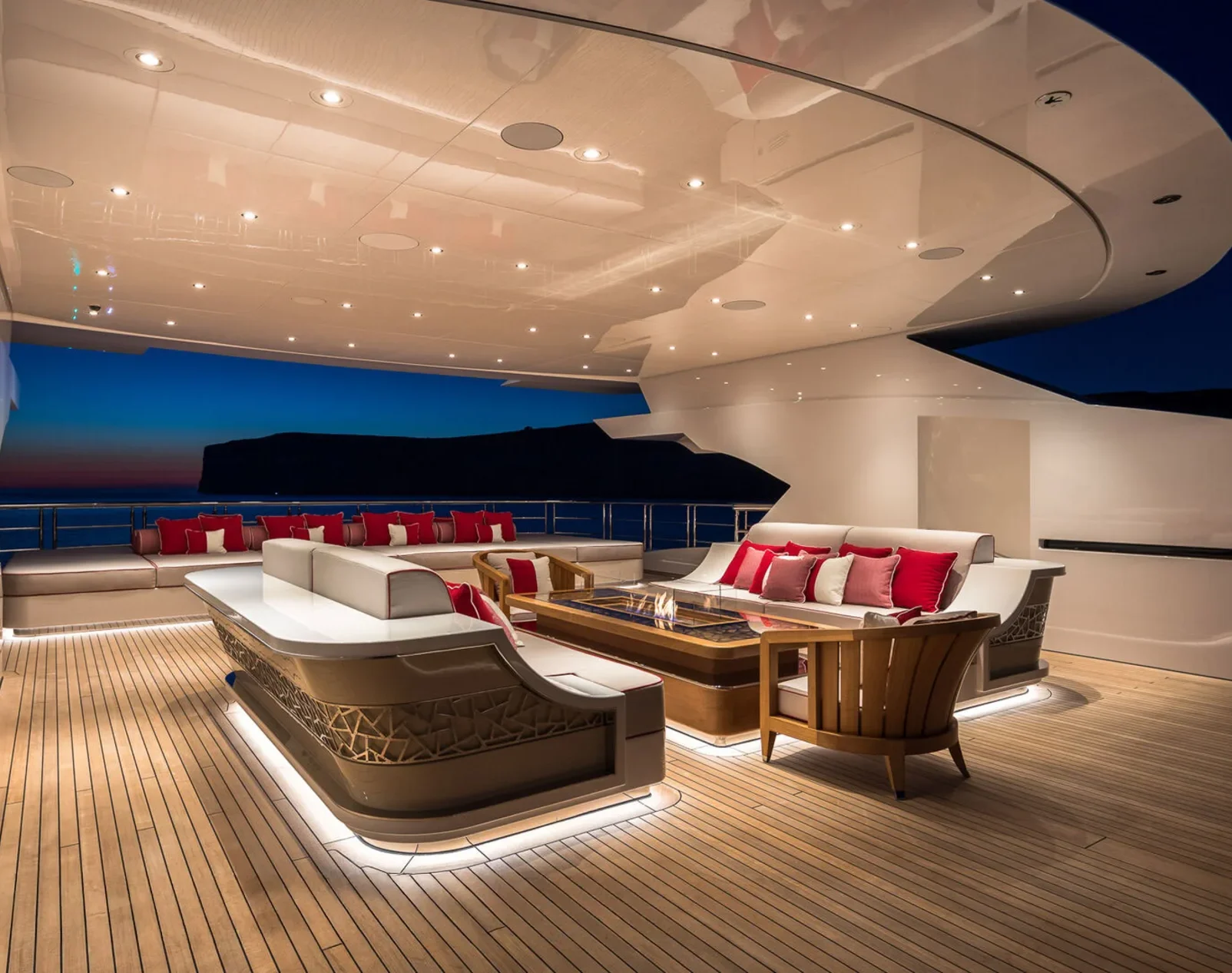 yacht-mar-exterior-08_igw8qp