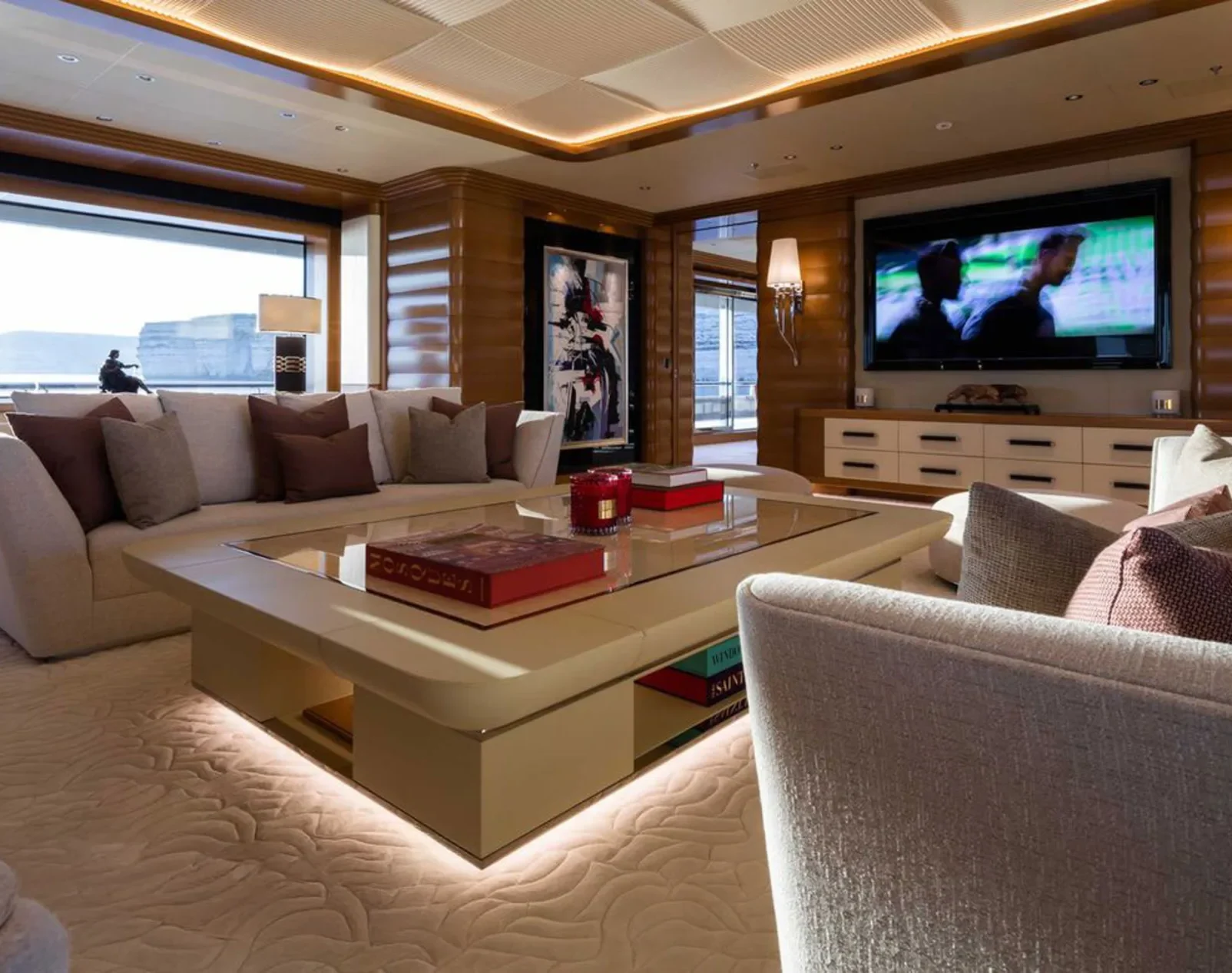 yacht-mar-interior-02_pgyutv