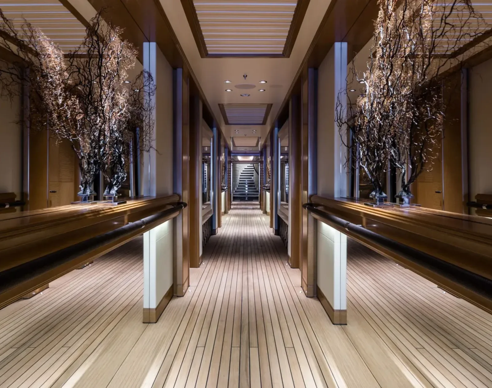 yacht-mar-interior-08_czixef